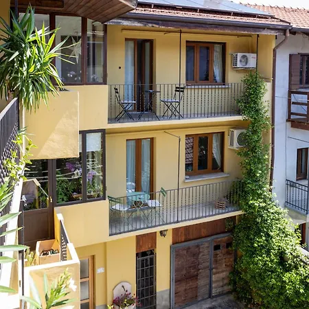 Il Cortile Di Mamma Mia * Pisano
